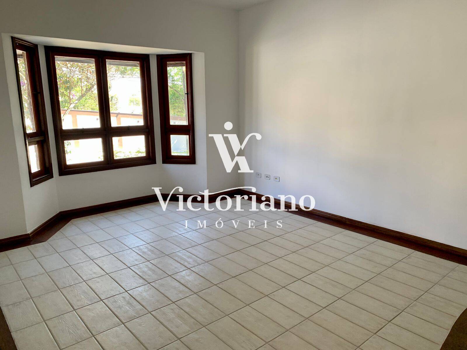 Casa de Condomínio à venda com 3 quartos, 210m² - Foto 3