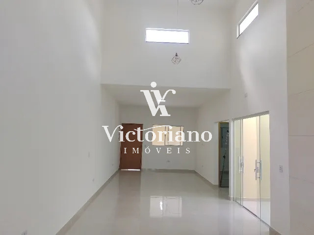 Casa à venda e aluguel com 3 quartos, 175m² - Foto 1