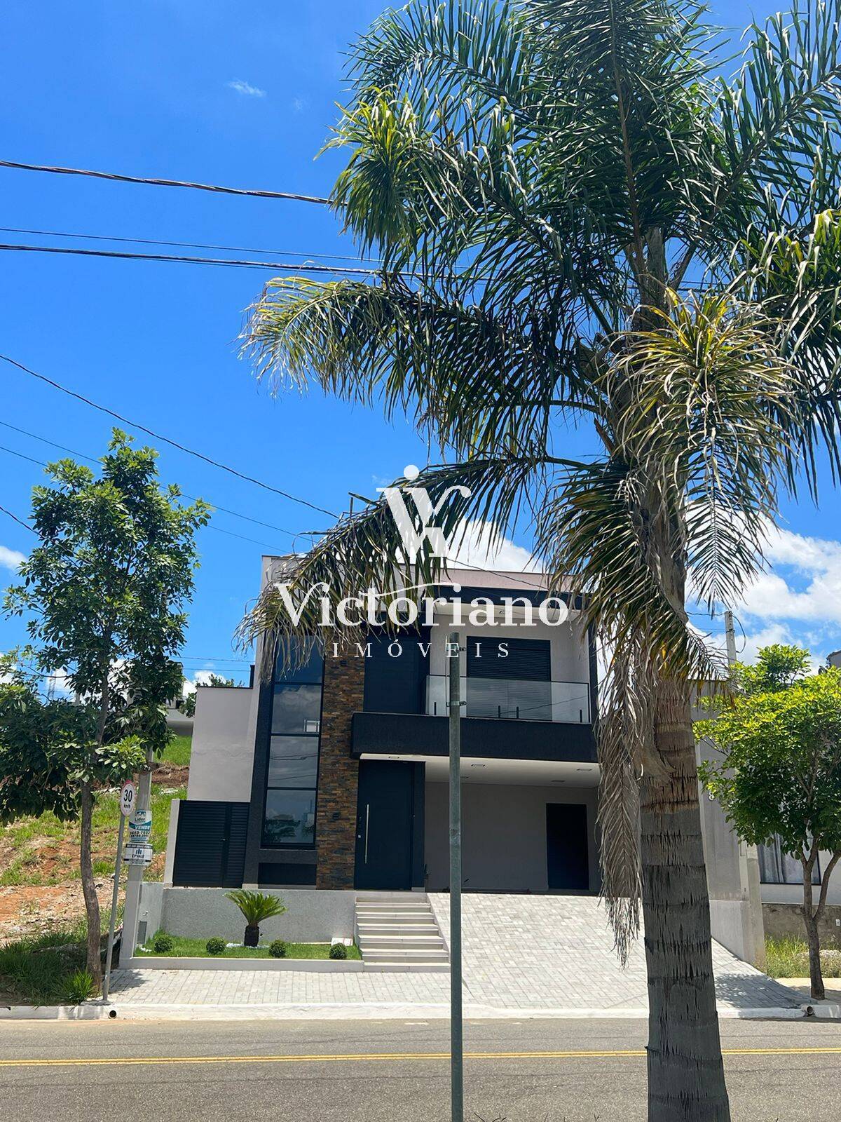 Casa de Condomínio à venda com 3 quartos, 283m² - Foto 1