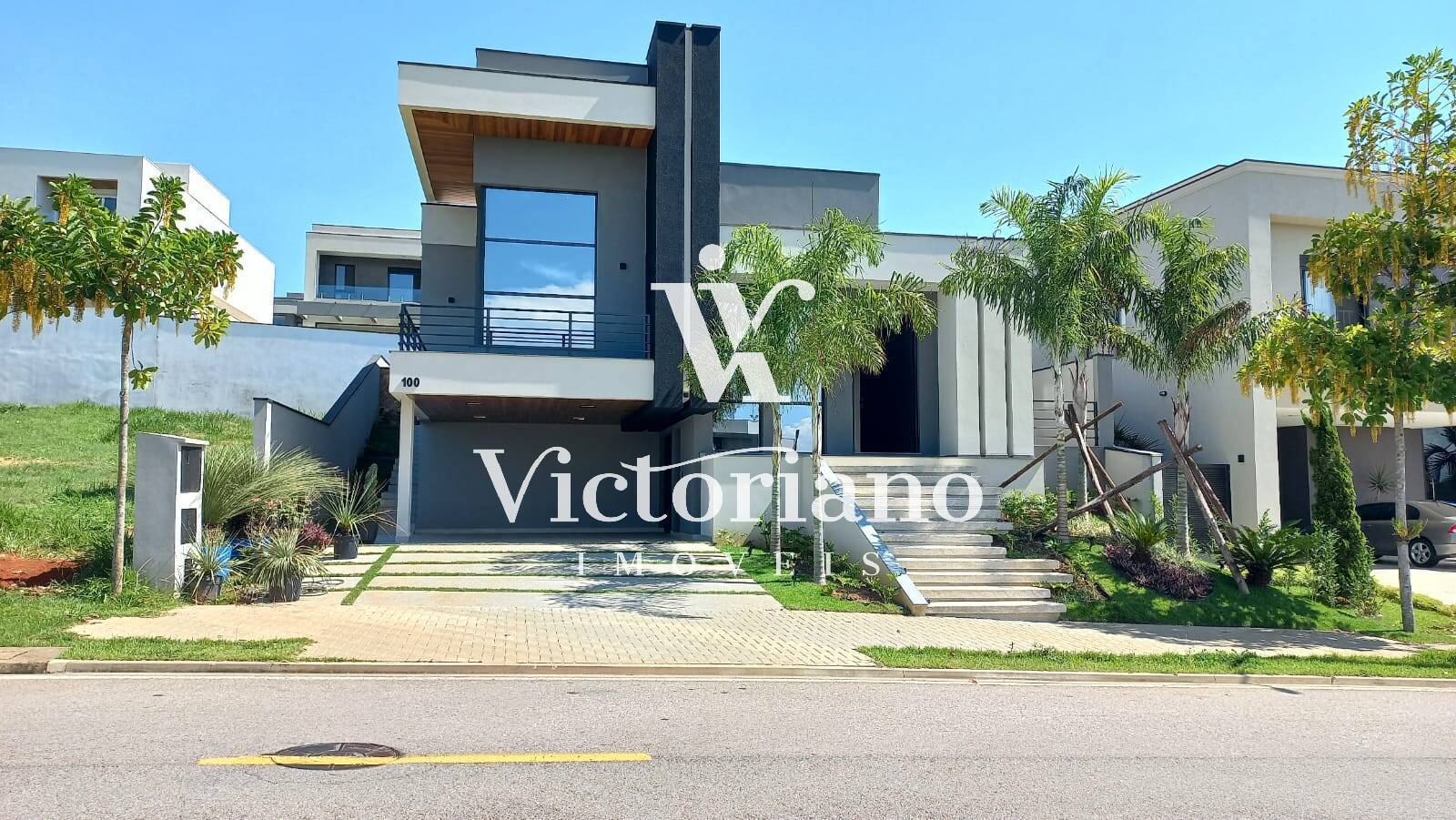 Casa de Condomínio à venda com 3 quartos, 290m² - Foto 1