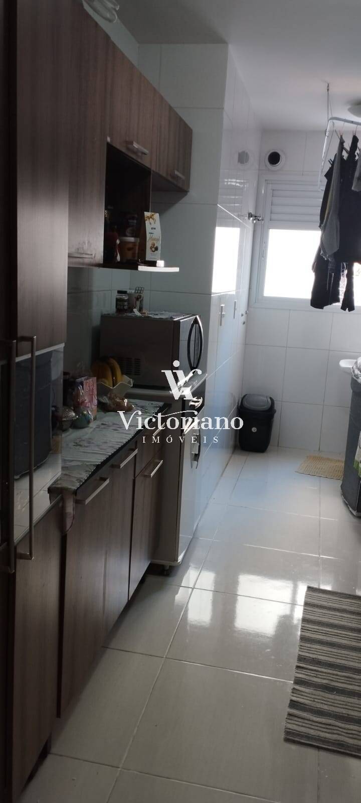 Apartamento à venda com 2 quartos, 68m² - Foto 3