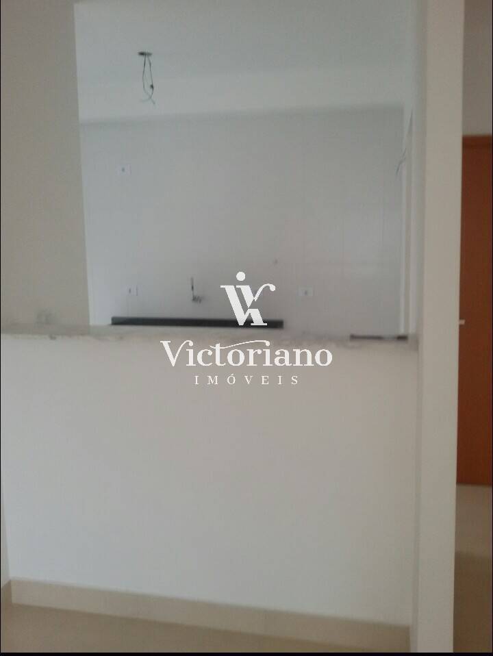 Apartamento à venda com 2 quartos, 68m² - Foto 4