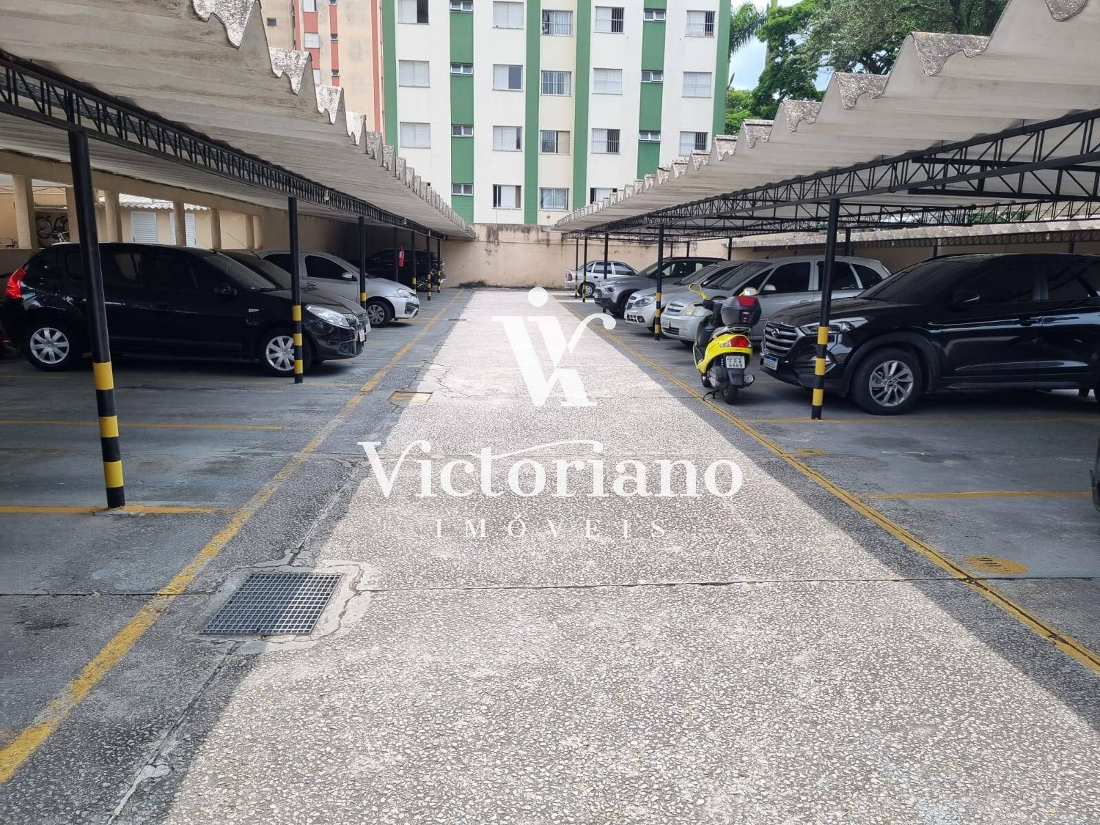 Apartamento à venda com 3 quartos, 78m² - Foto 2