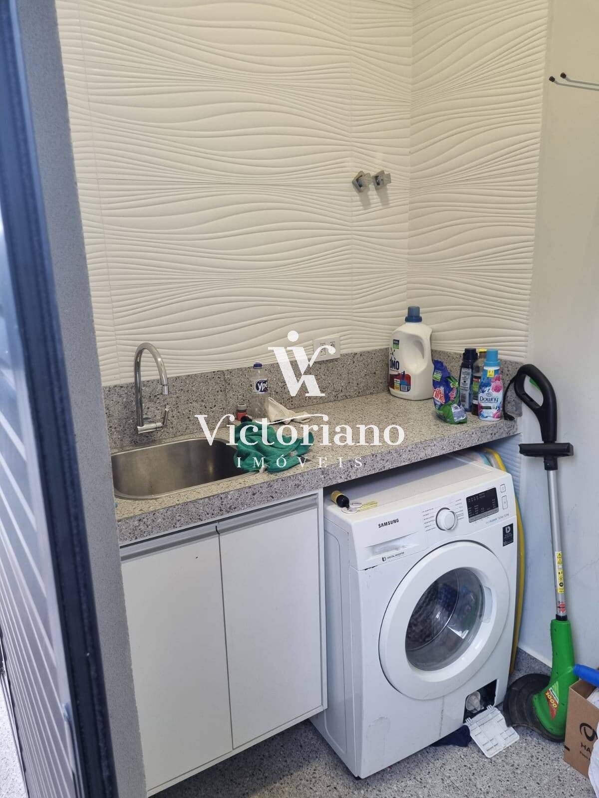 Casa de Condomínio à venda com 3 quartos, 243m² - Foto 4