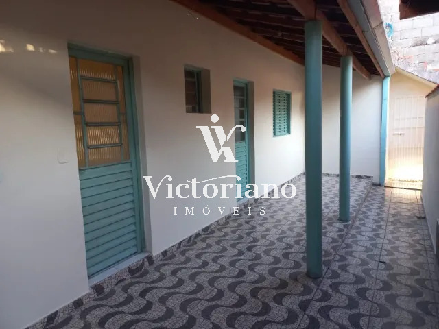 Casa à venda com 4 quartos, 250m² - Foto 8