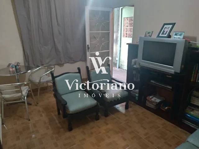 Casa à venda com 4 quartos, 250m² - Foto 10