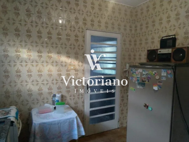 Casa à venda com 4 quartos, 250m² - Foto 12