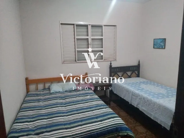 Casa à venda com 4 quartos, 250m² - Foto 14