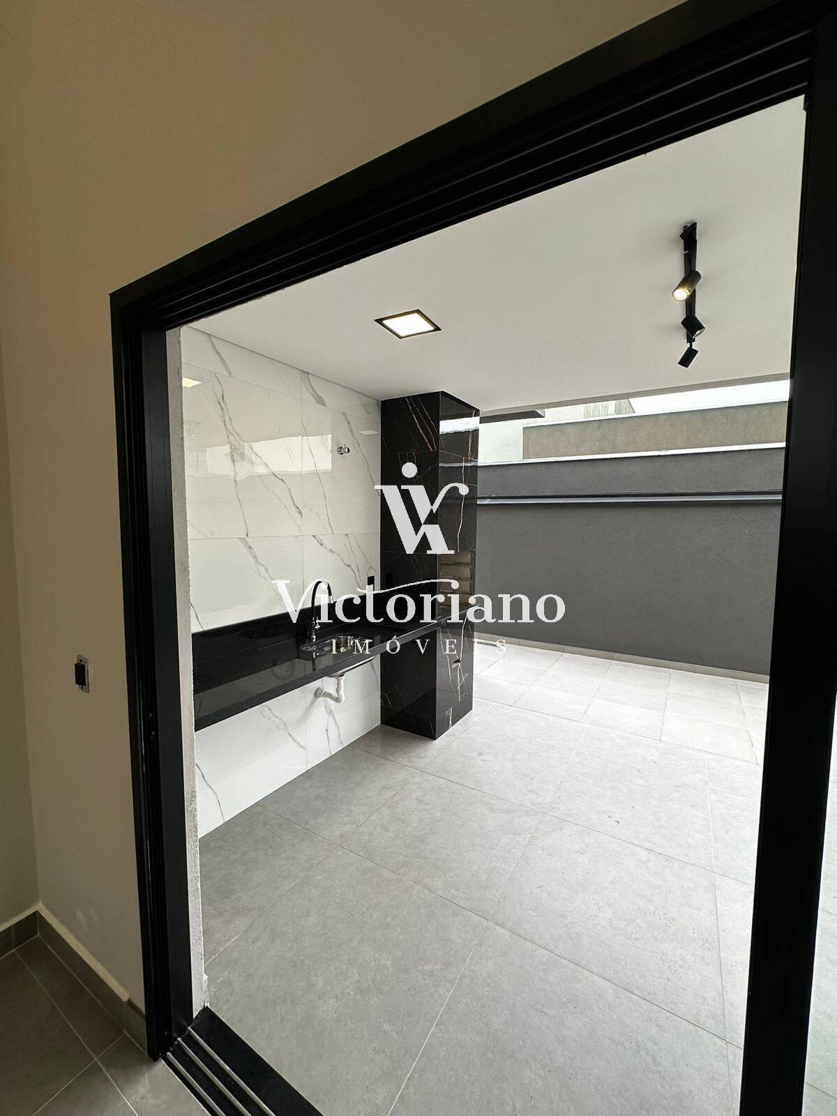 Casa de Condomínio à venda com 3 quartos, 250m² - Foto 23