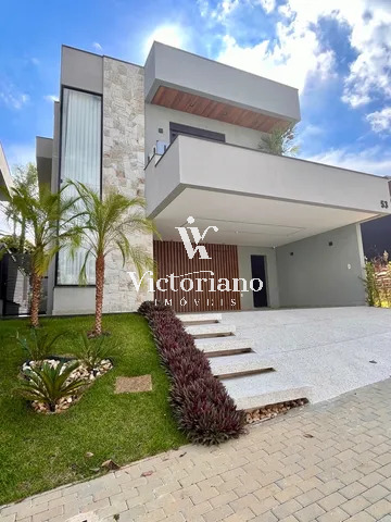 Casa de Condomínio à venda com 4 quartos, 215m² - Foto 1