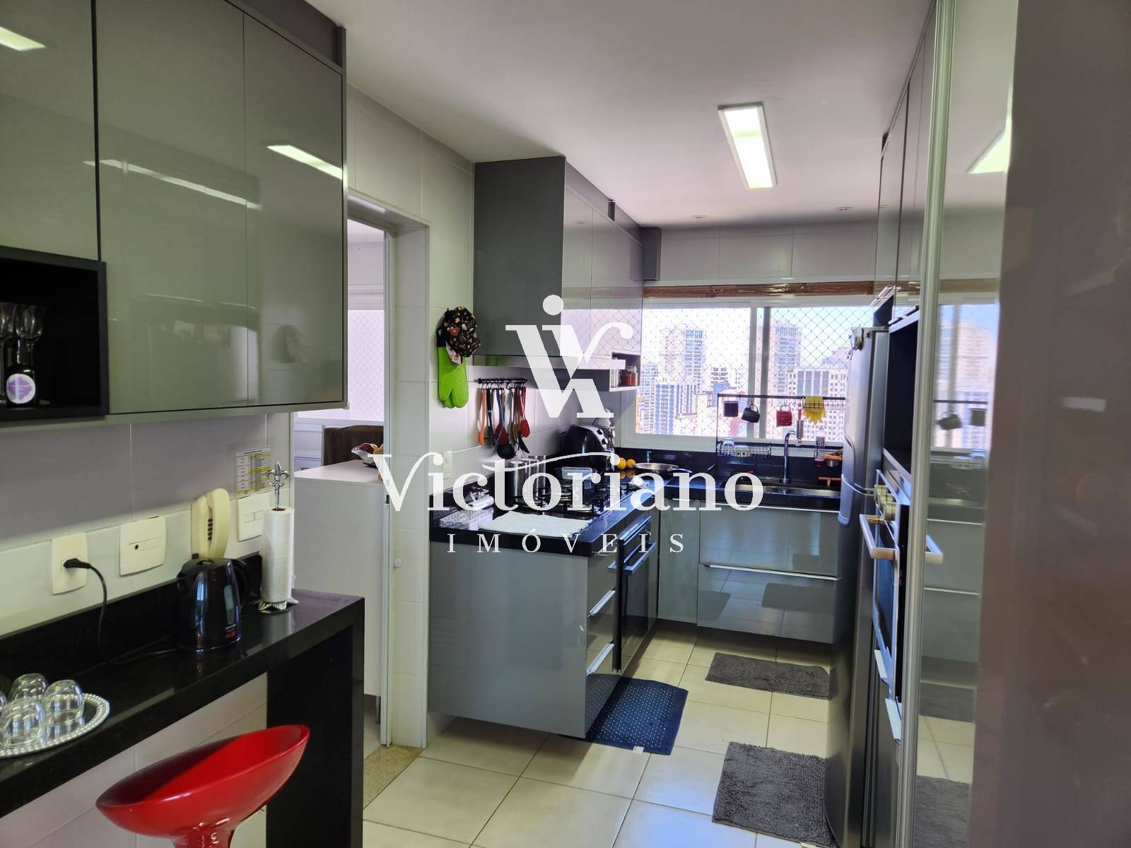 Apartamento à venda com 4 quartos, 190m² - Foto 11