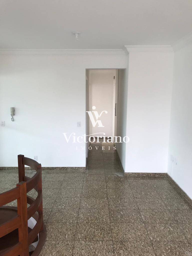 Apartamento à venda com 3 quartos, 240m² - Foto 13