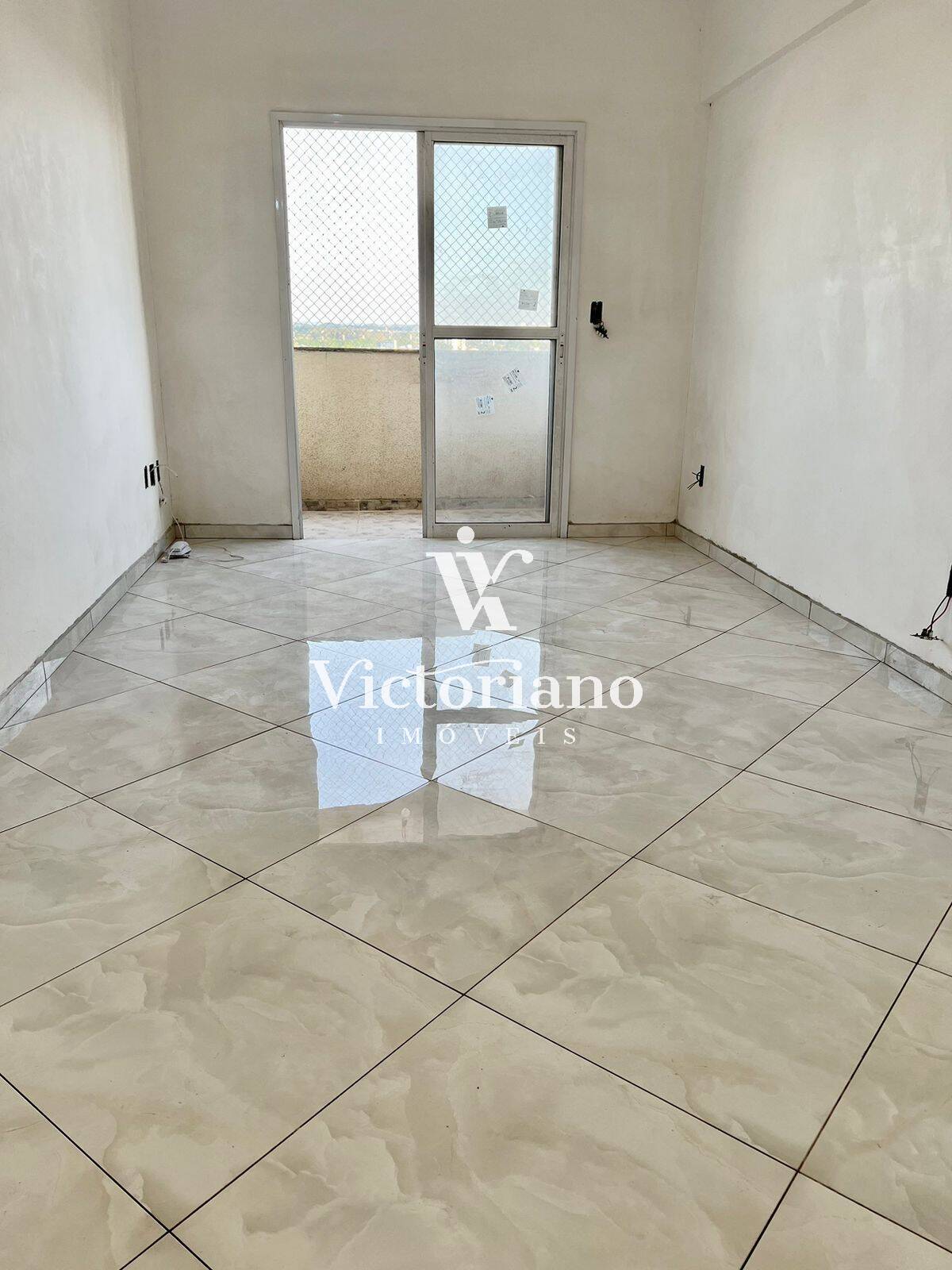 Apartamento à venda com 2 quartos, 66m² - Foto 1