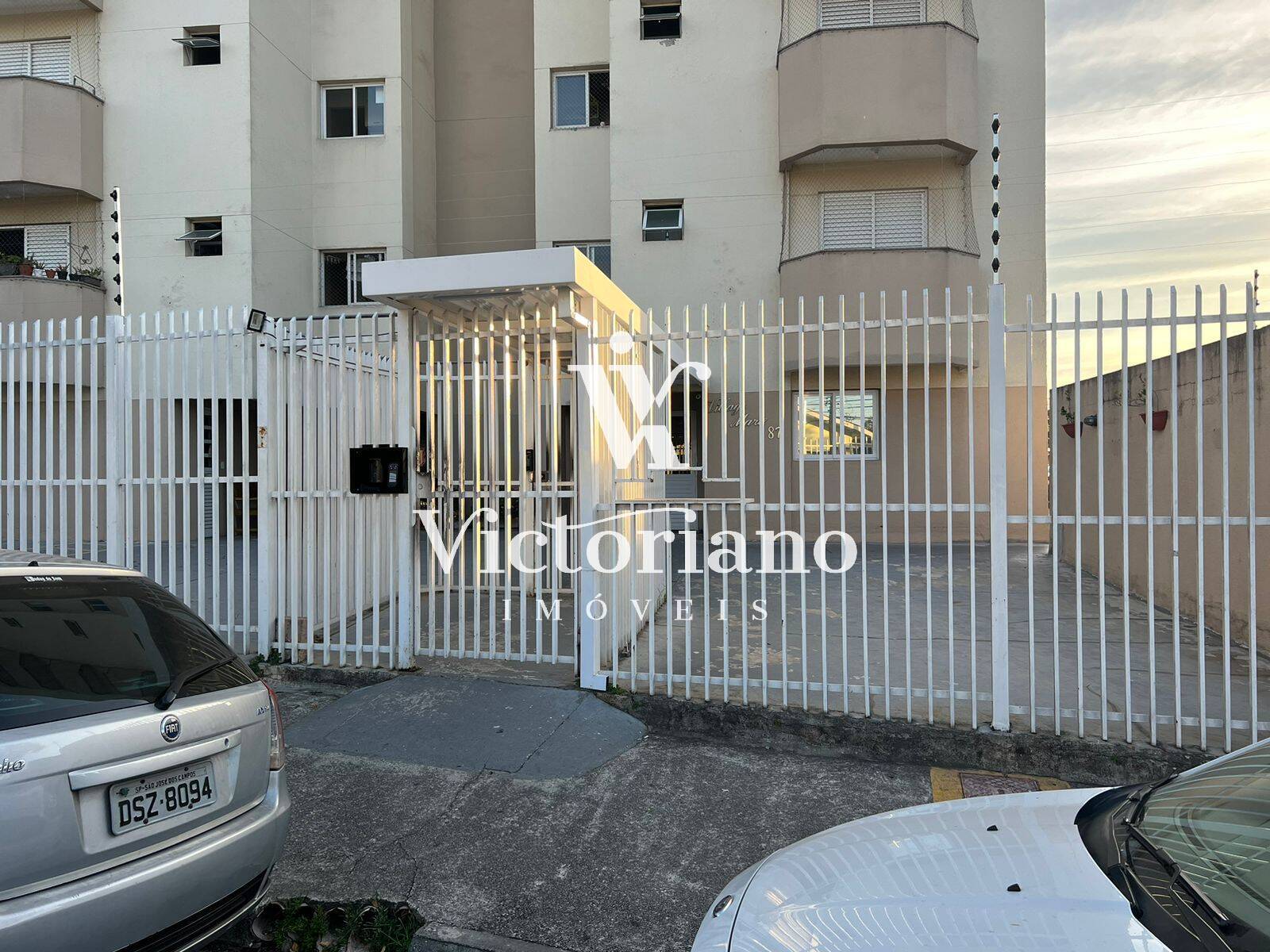 Apartamento à venda com 2 quartos, 66m² - Foto 10