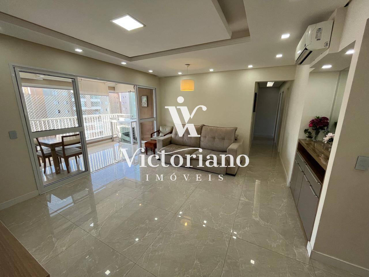 Apartamento à venda com 3 quartos, 100m² - Foto 1