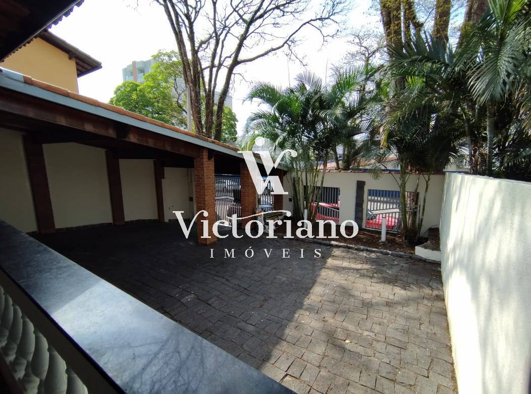 Casa à venda com 4 quartos, 330m² - Foto 1