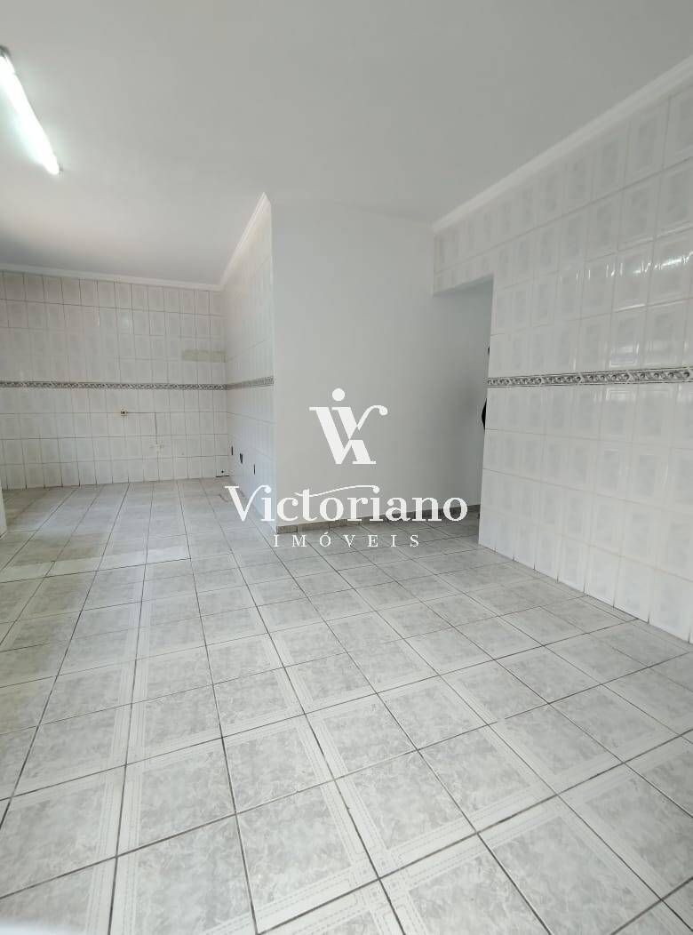 Casa à venda com 4 quartos, 330m² - Foto 7