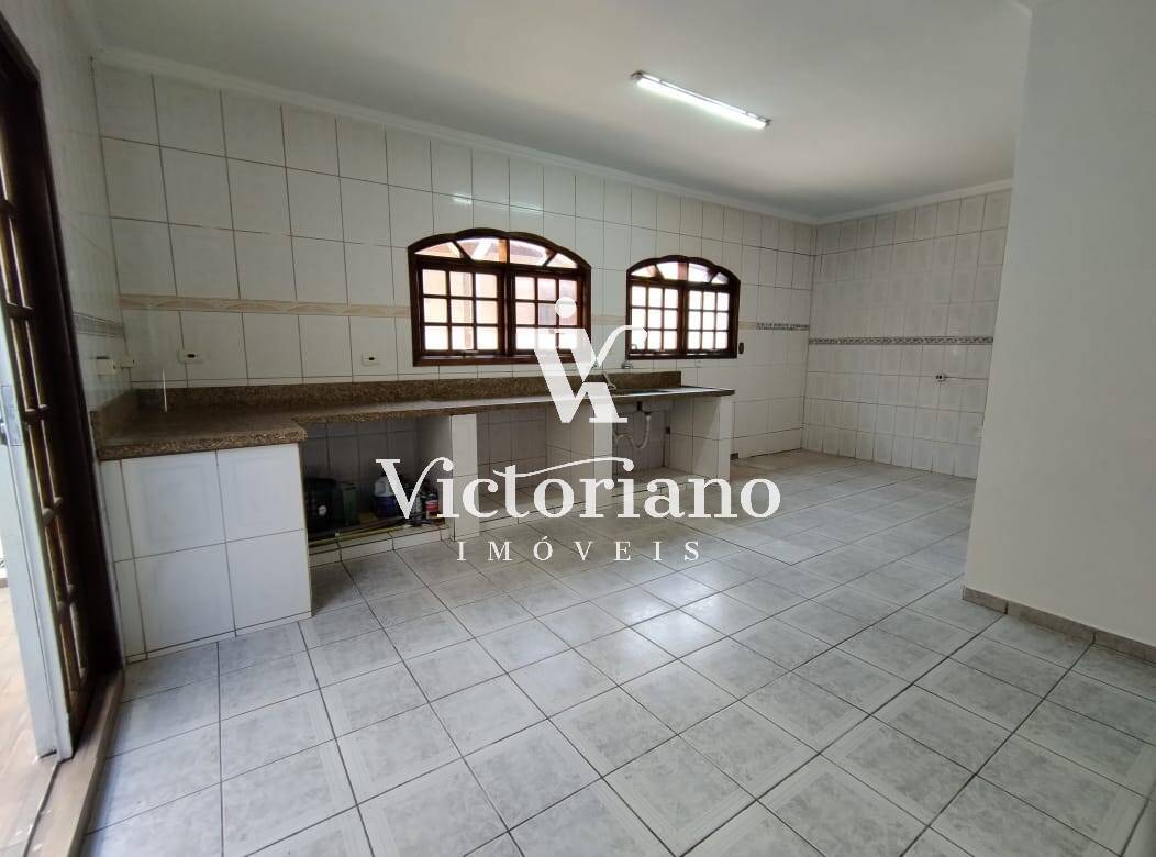 Casa à venda com 4 quartos, 330m² - Foto 10