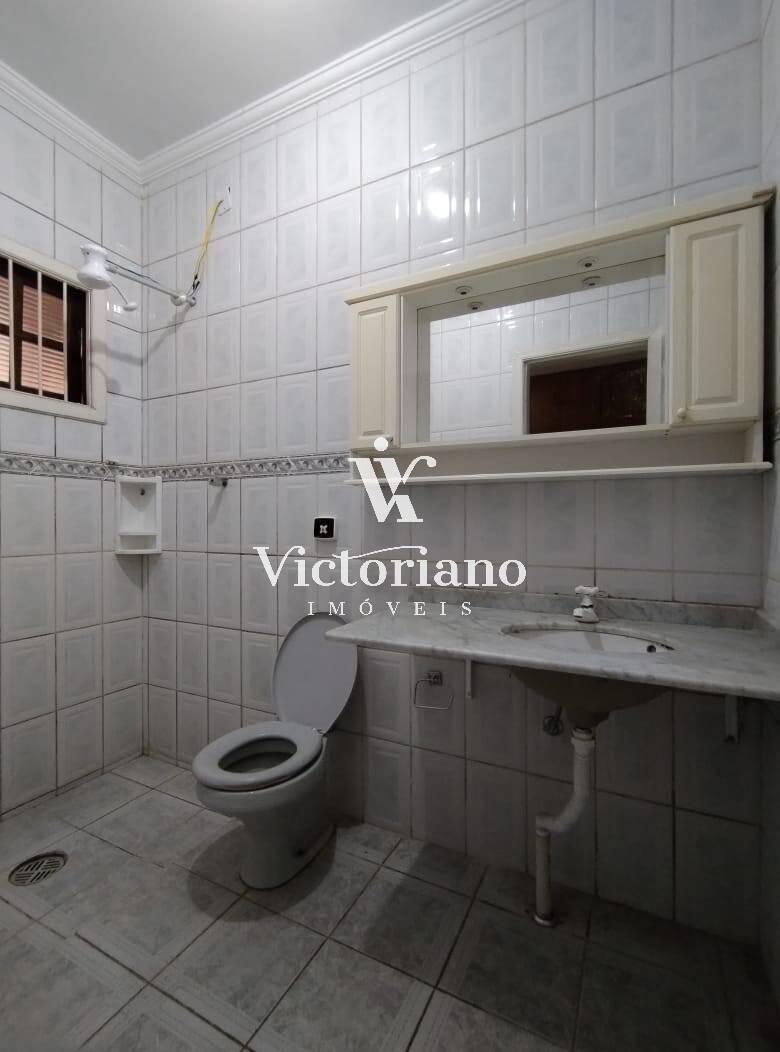 Casa à venda com 4 quartos, 330m² - Foto 16