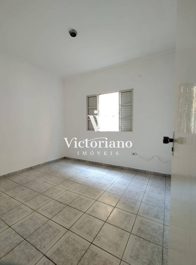 Casa à venda com 4 quartos, 330m² - Foto 13