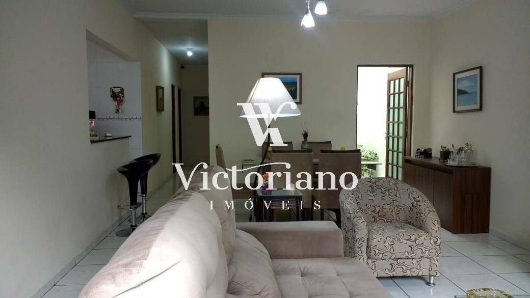 Casa à venda com 3 quartos, 250m² - Foto 14