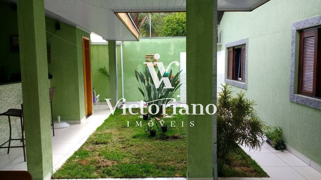 Casa à venda com 3 quartos, 250m² - Foto 36