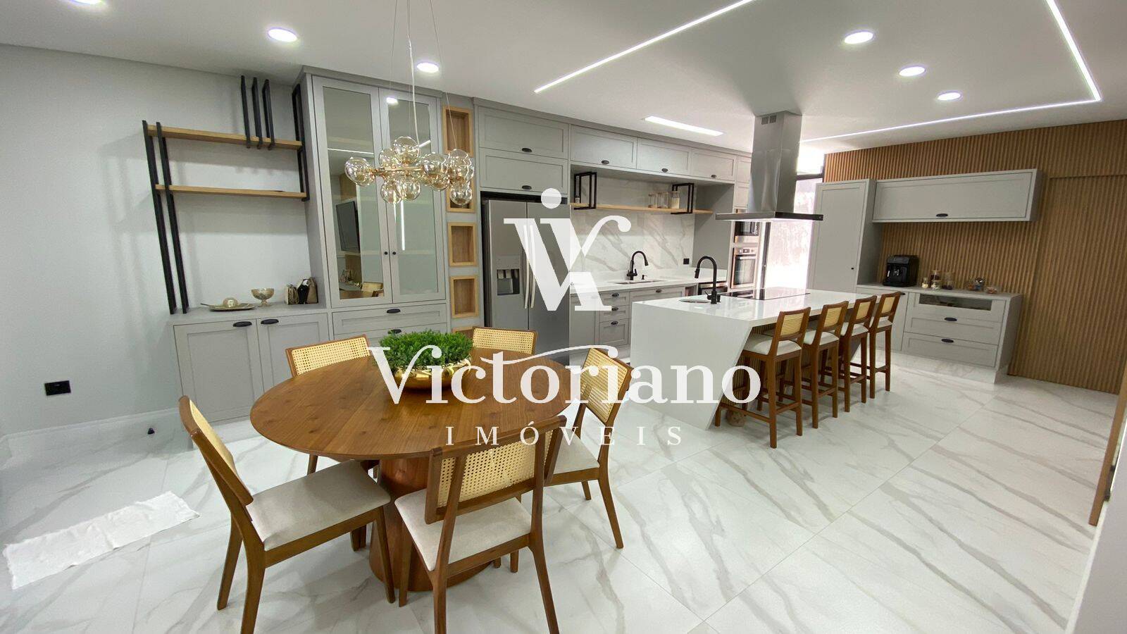 Casa à venda com 3 quartos, 243m² - Foto 17