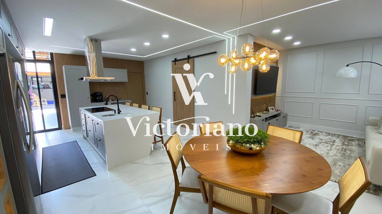 Casa à venda com 3 quartos, 243m² - Foto 16