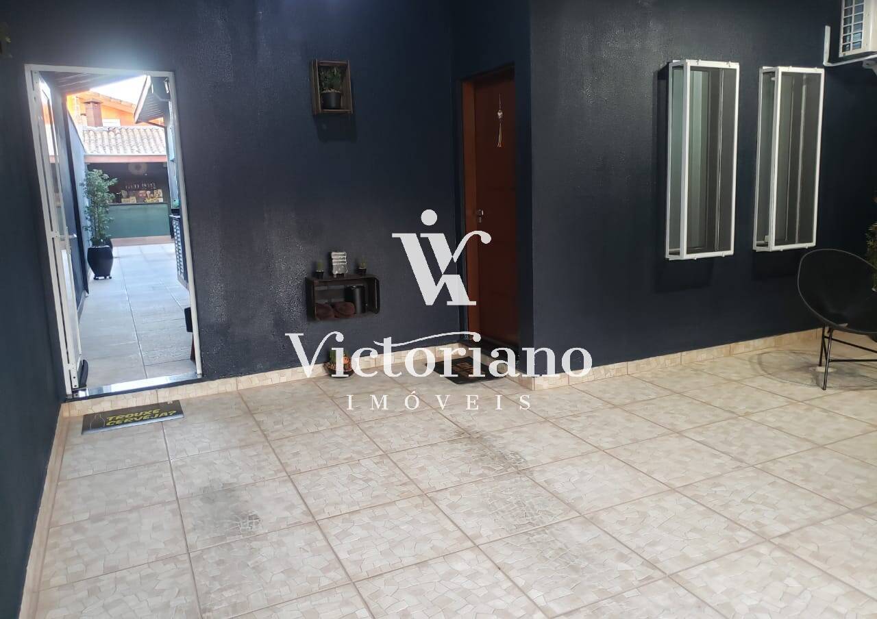 Casa à venda com 2 quartos, 175m² - Foto 4