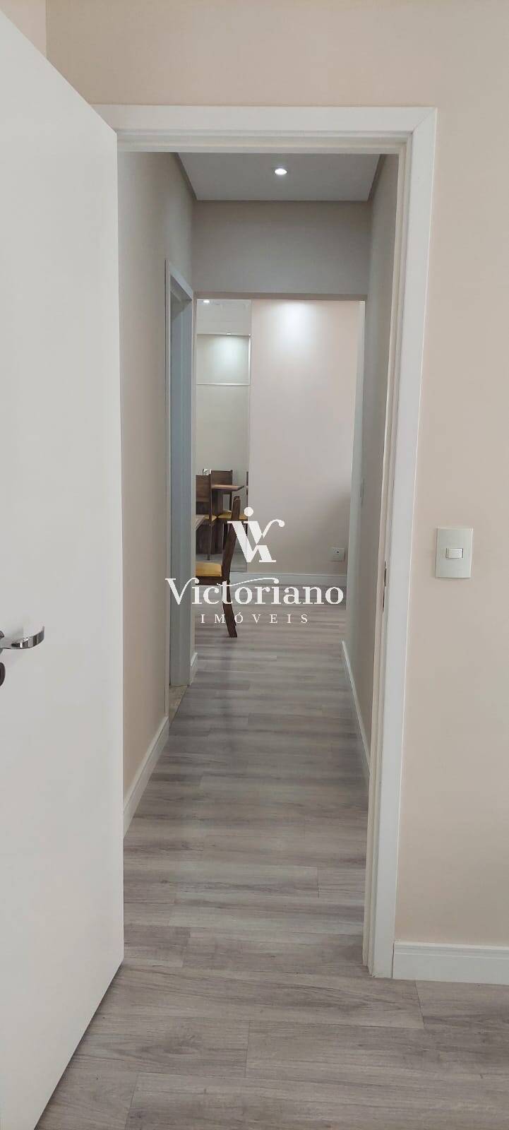 Apartamento à venda com 2 quartos, 64m² - Foto 25