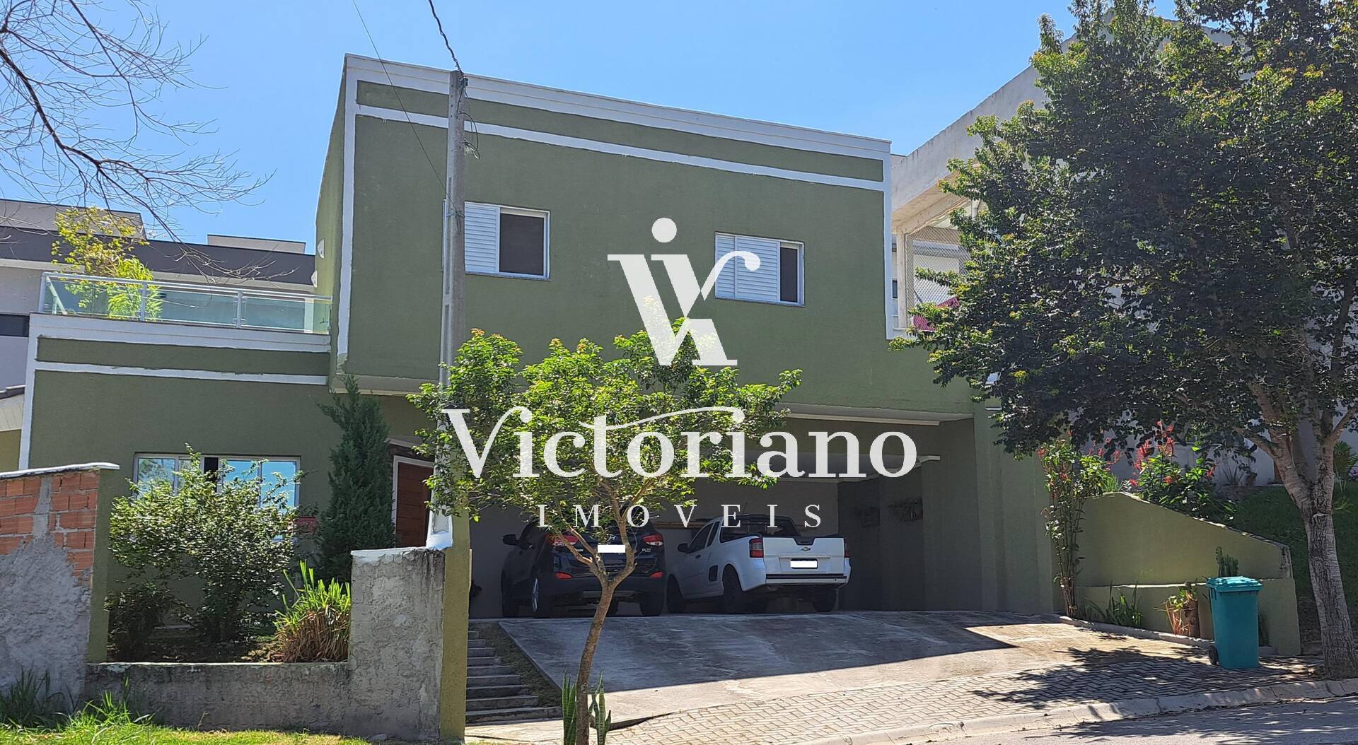 Casa de Condomínio à venda com 3 quartos, 295m² - Foto 1