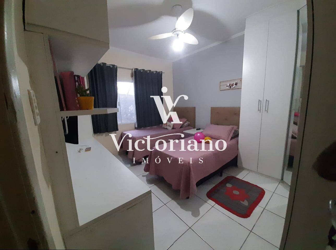 Casa à venda com 3 quartos, 138m² - Foto 14