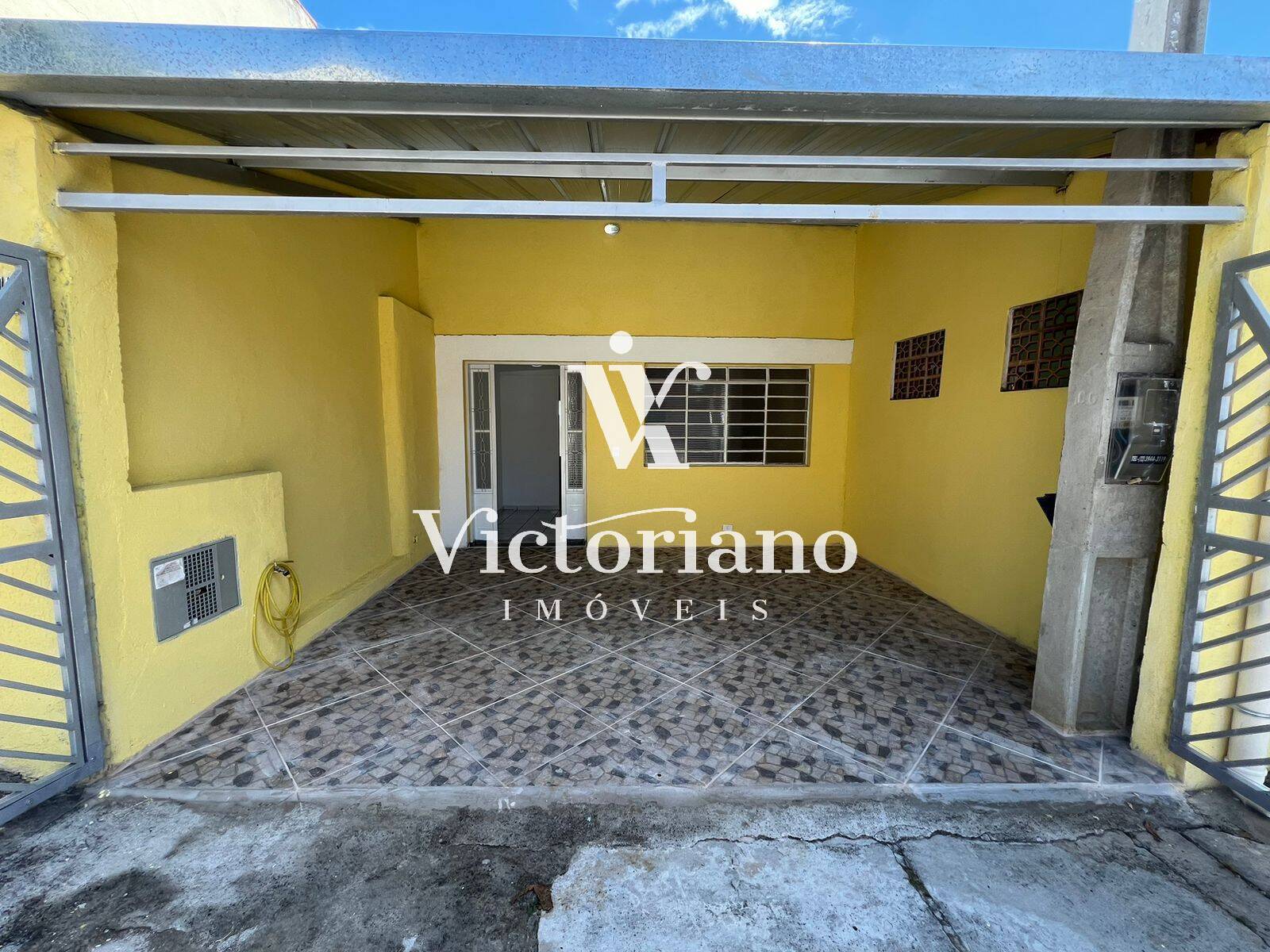 Casa à venda com 3 quartos, 125m² - Foto 2