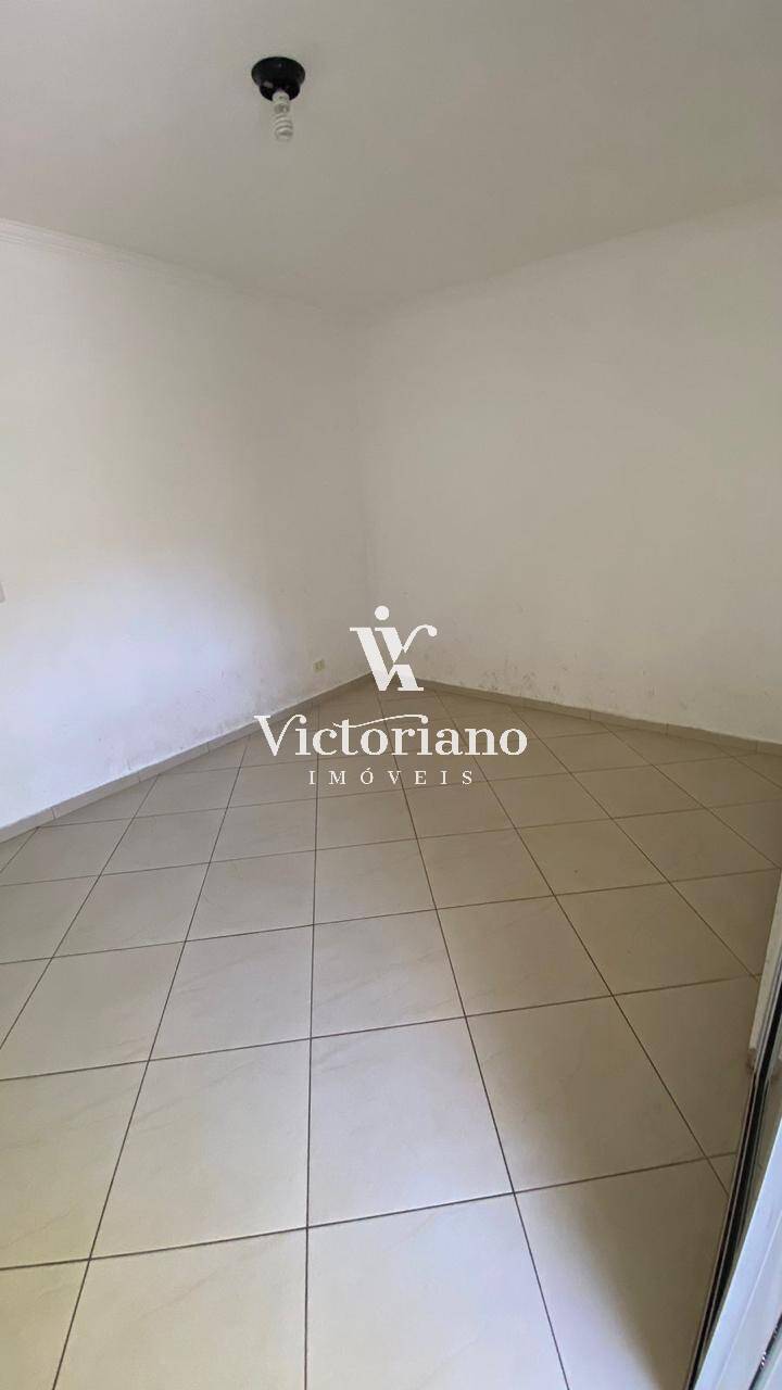 Casa à venda com 4 quartos, 207m² - Foto 18