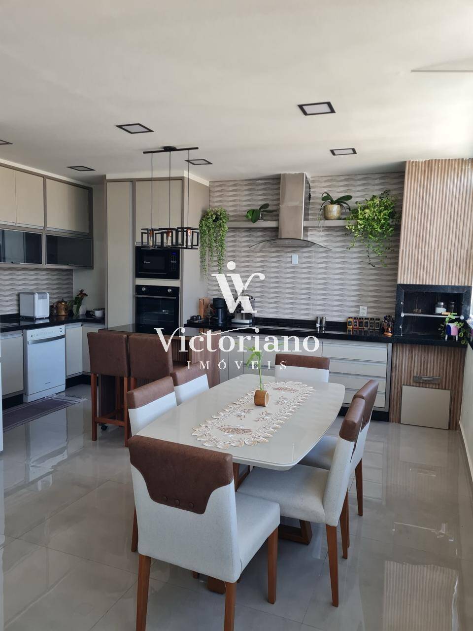 Apartamento à venda com 3 quartos, 124m² - Foto 1