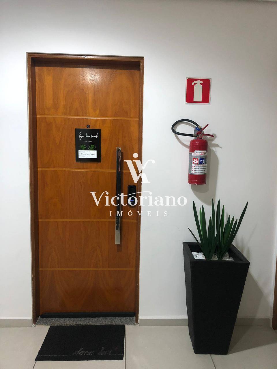 Apartamento à venda com 2 quartos, 74m² - Foto 2