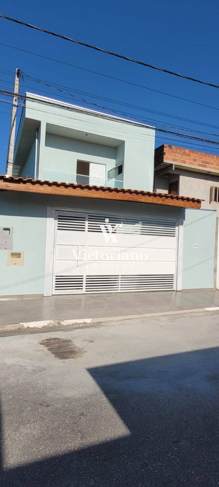 Casa à venda com 3 quartos, 140m² - Foto 1