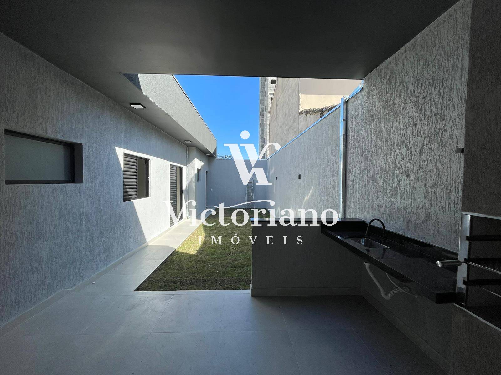 Casa à venda com 3 quartos, 240m² - Foto 11