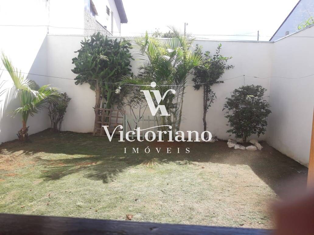 Casa à venda com 3 quartos, 175m² - Foto 10