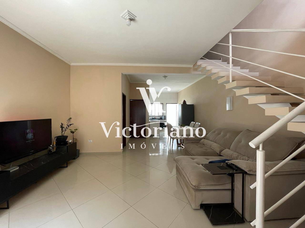 Casa à venda com 3 quartos, 175m² - Foto 4