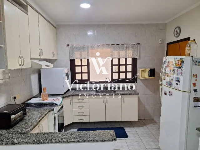 Casa à venda com 3 quartos, 187m² - Foto 7