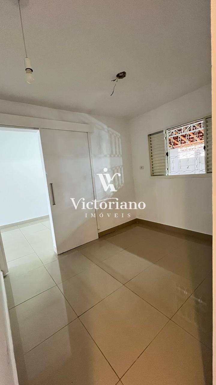 Casa à venda com 3 quartos, 61m² - Foto 12