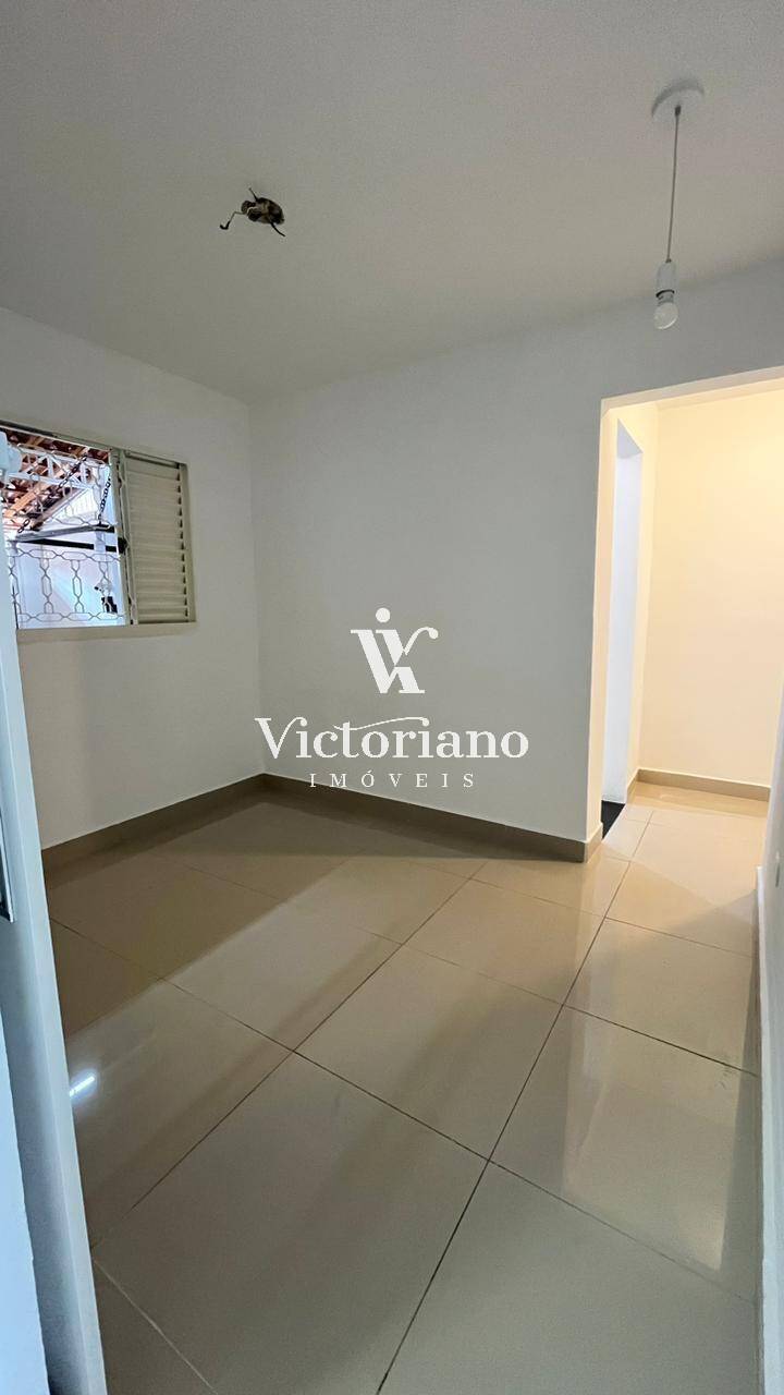 Casa à venda com 3 quartos, 61m² - Foto 13