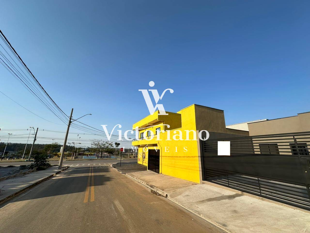 Casa à venda com 3 quartos, 175m² - Foto 2