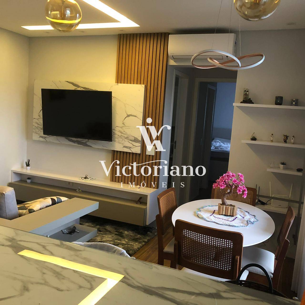 Apartamento à venda com 2 quartos, 63m² - Foto 2