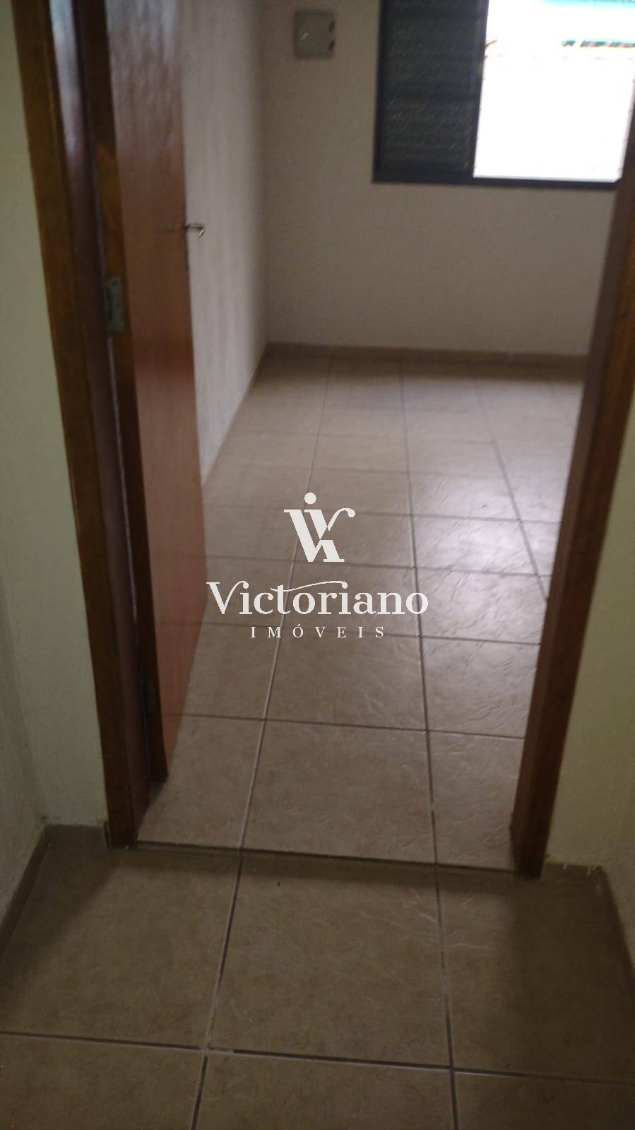 Casa à venda com 3 quartos, 250m² - Foto 5