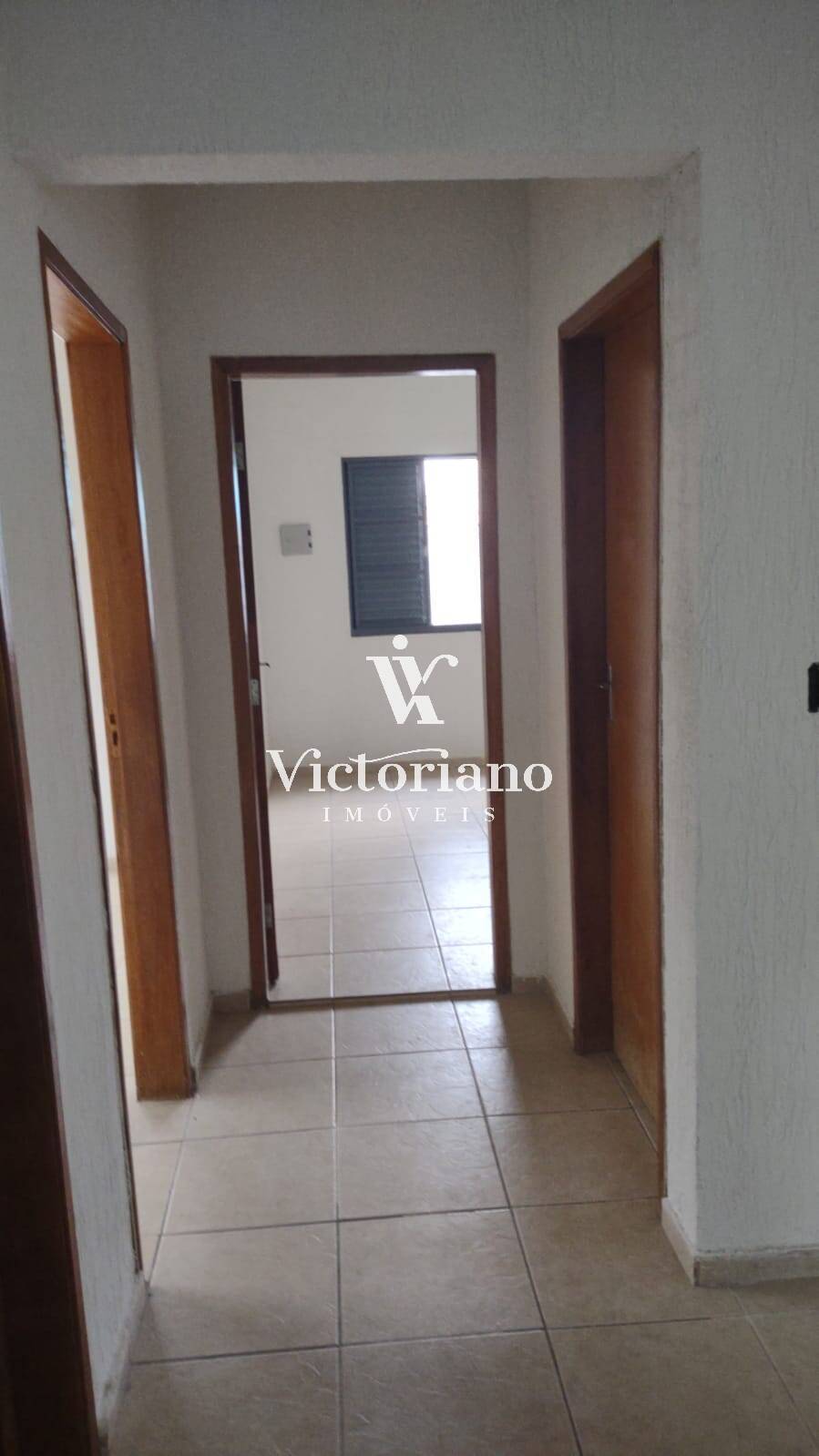 Casa à venda com 3 quartos, 250m² - Foto 4