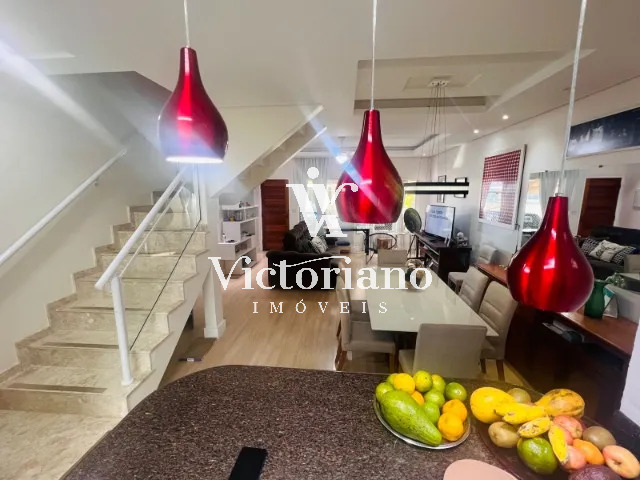 Casa de Condomínio à venda com 3 quartos, 250m² - Foto 3