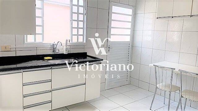 Casa à venda com 3 quartos, 69m² - Foto 6