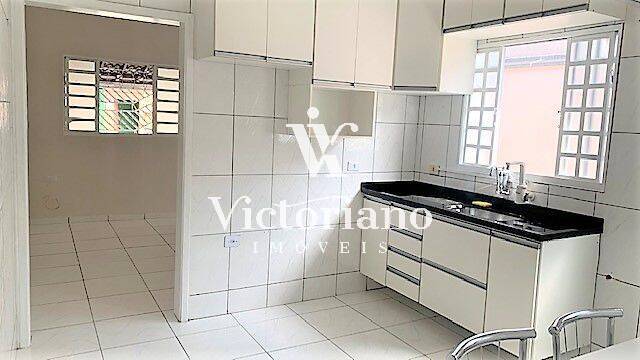 Casa à venda com 3 quartos, 69m² - Foto 5